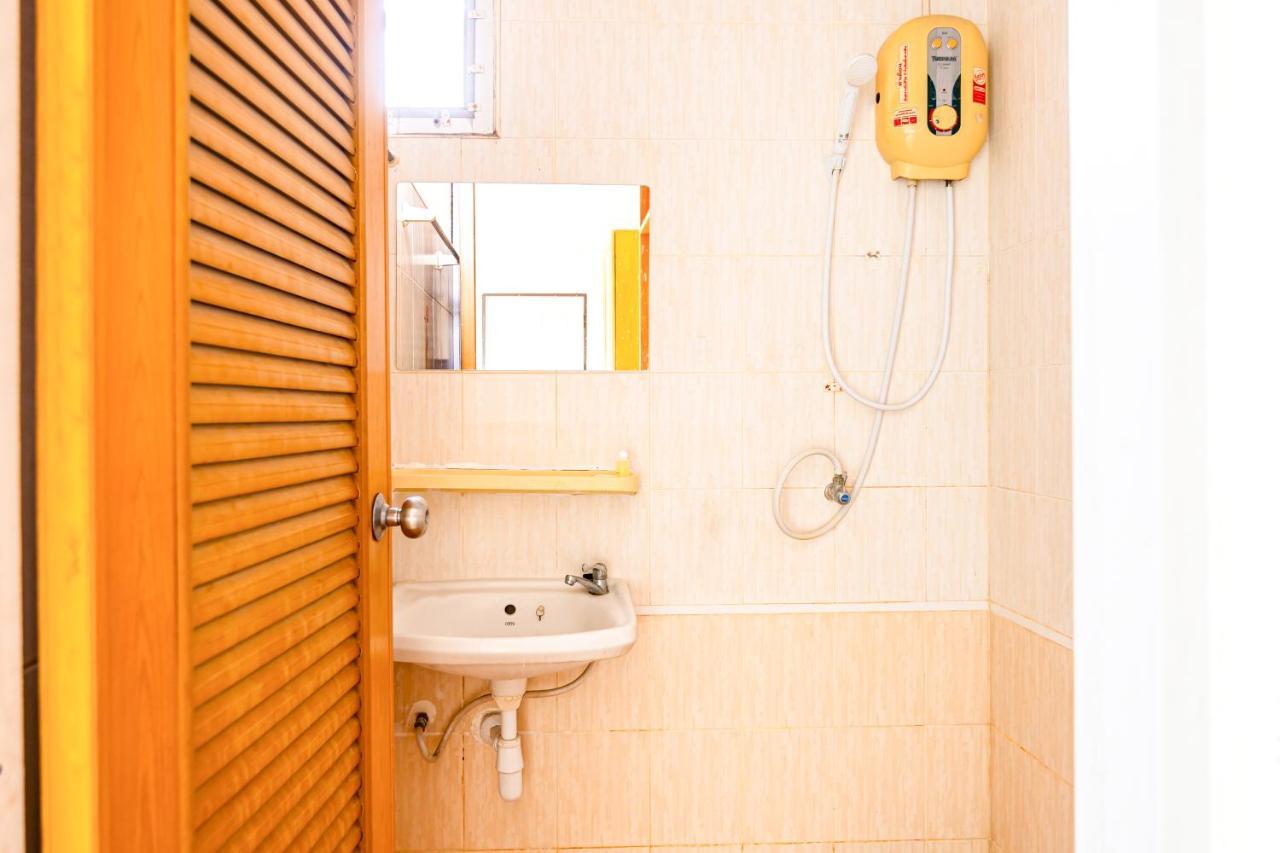 Go Inn V สนามบิน Bangkok Exterior photo